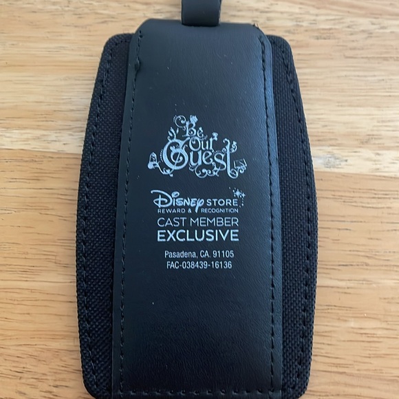 Disney Store Cast Exclusive Be Our Guest Lumiere Luggage Tag-NEW - Picture 7 of 11